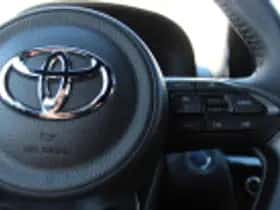 Toyota Yaris Cross (2023) thumbnail 42