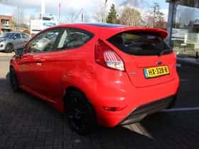Ford Fiesta (2016) thumbnail 2