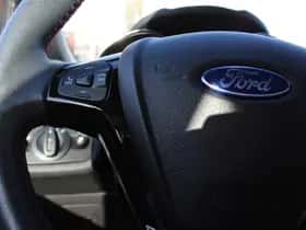 Ford Fiesta (2016) thumbnail 14