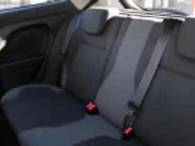 Ford Fiesta (2016) thumbnail 53