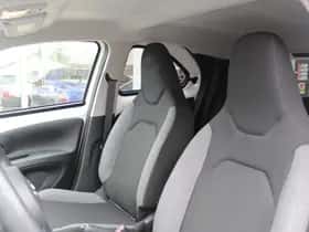 Toyota Aygo X (2023) thumbnail 27