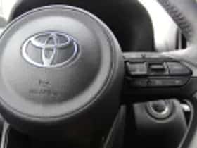 Toyota Yaris Cross (2025) thumbnail 48