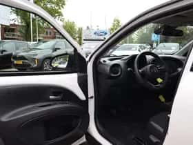 Toyota Aygo X (2023) thumbnail 11