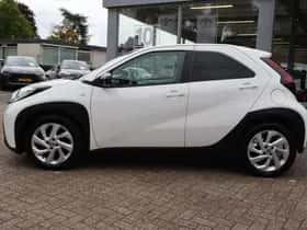 Toyota Aygo X (2023) thumbnail 16