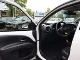 Toyota Aygo X (2023) thumbnail 5