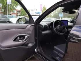 Toyota Yaris Cross (2025) thumbnail 12