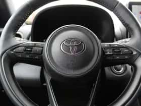 Toyota Yaris Cross (2025) thumbnail 13