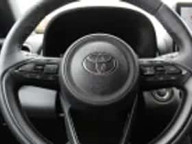 Toyota Yaris Cross (2025) thumbnail 44