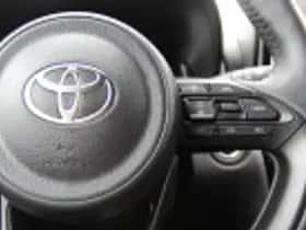 Toyota Yaris Cross (2025) thumbnail 47