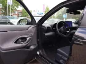 Toyota Yaris Cross (2025) thumbnail 6