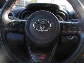 Toyota Yaris (2022) thumbnail 13