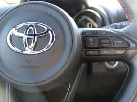 Toyota Yaris (2022) thumbnail 15