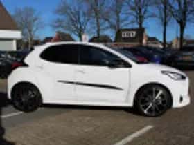 Toyota Yaris (2022) thumbnail 43
