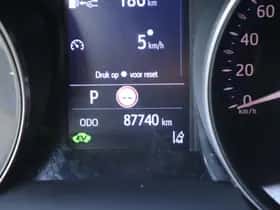 Toyota C hr (2023) thumbnail 24