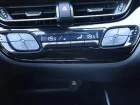 Toyota C hr (2023) thumbnail 27
