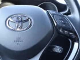 Toyota C hr (2023) thumbnail 54