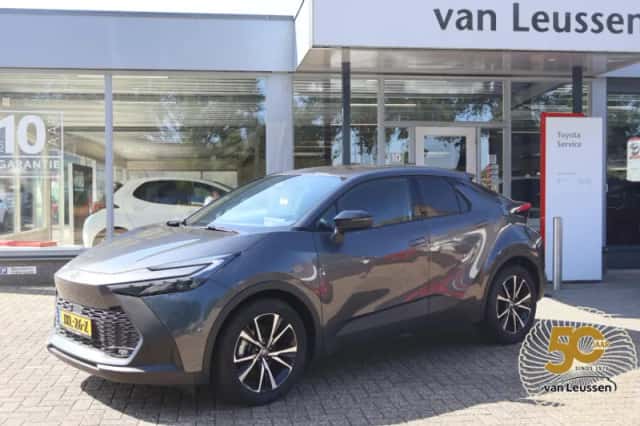Toyota C hr (2024) thumbnail 1