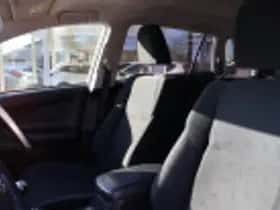 Toyota RAV4 (2014) thumbnail 56