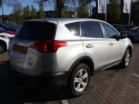 Toyota RAV4 (2014) thumbnail 80