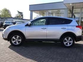Toyota RAV4 (2014) thumbnail 81