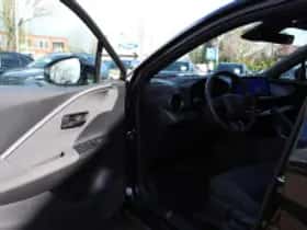 Toyota C hr (2024) thumbnail 6