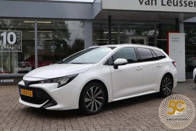 Toyota Corolla (2023) thumbnail 1