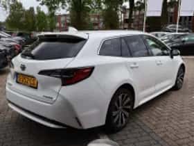 Toyota Corolla (2023) thumbnail 3