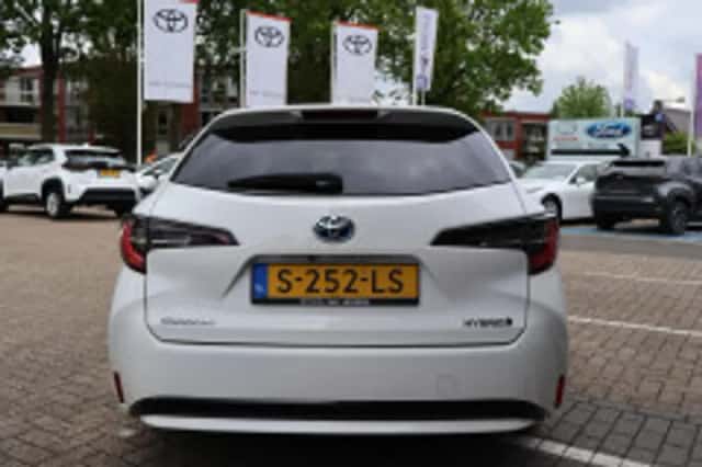 Toyota Corolla (2023) thumbnail 6
