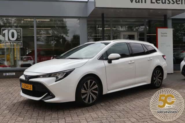 Toyota Corolla (2023) thumbnail 1