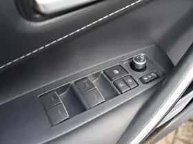 Toyota Corolla (2023) thumbnail 19