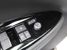 Toyota Mirai (2022) thumbnail 16