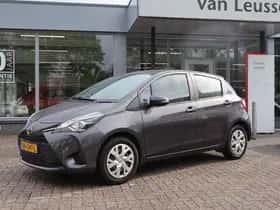 Toyota Yaris (2018) thumbnail 1