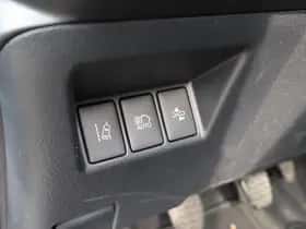 Toyota Yaris (2018) thumbnail 19