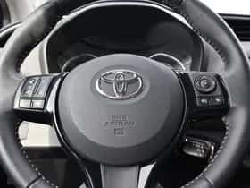 Toyota Yaris (2018) thumbnail 25