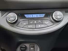 Toyota Yaris (2018) thumbnail 31
