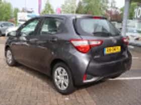 Toyota Yaris (2018) thumbnail 38