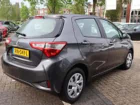 Toyota Yaris (2018) thumbnail 6