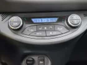 Toyota Yaris (2018) thumbnail 60