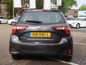 Toyota Yaris (2018) thumbnail 73