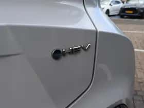 Toyota C hr (2024) thumbnail 23