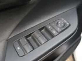 Toyota C hr (2024) thumbnail 51
