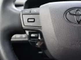 Toyota C hr (2024) thumbnail 57
