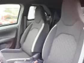 Toyota Aygo X (2024) thumbnail 54