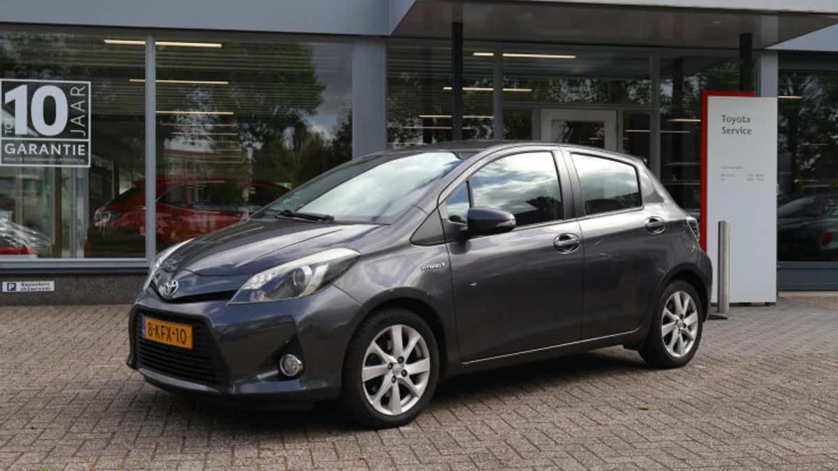 Toyota Yaris (2013) — foto 1