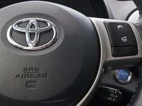 Toyota Yaris (2013) thumbnail 15