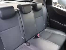 Toyota Yaris (2013) thumbnail 30