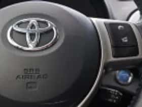 Toyota Yaris (2013) thumbnail 44