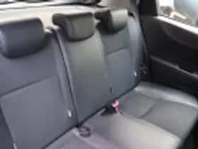 Toyota Yaris (2013) thumbnail 59