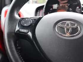 Toyota Aygo (2019) thumbnail 13