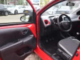 Toyota Aygo (2019) thumbnail 37